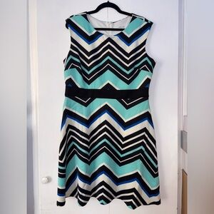 Chevron Patterned Sleeveless Dress - Black, Blue, White